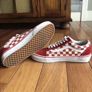 Size 8 women’s barely worn red checkered vans